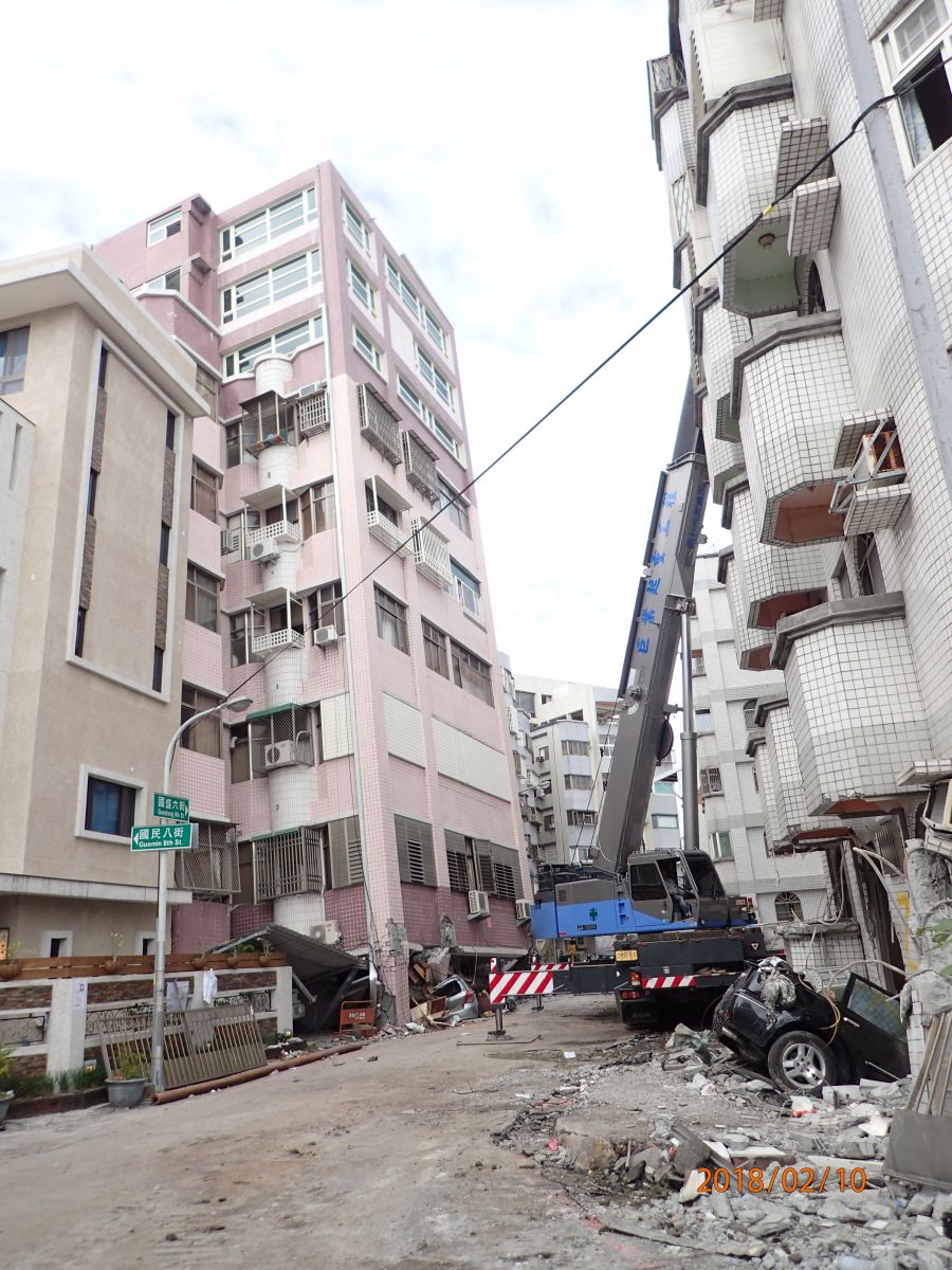 軟腳建築