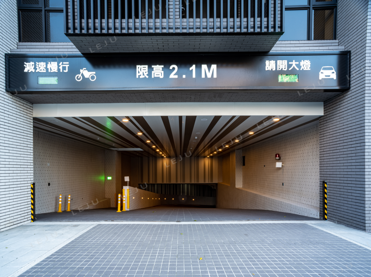 春城台北港_公設_獨立車道