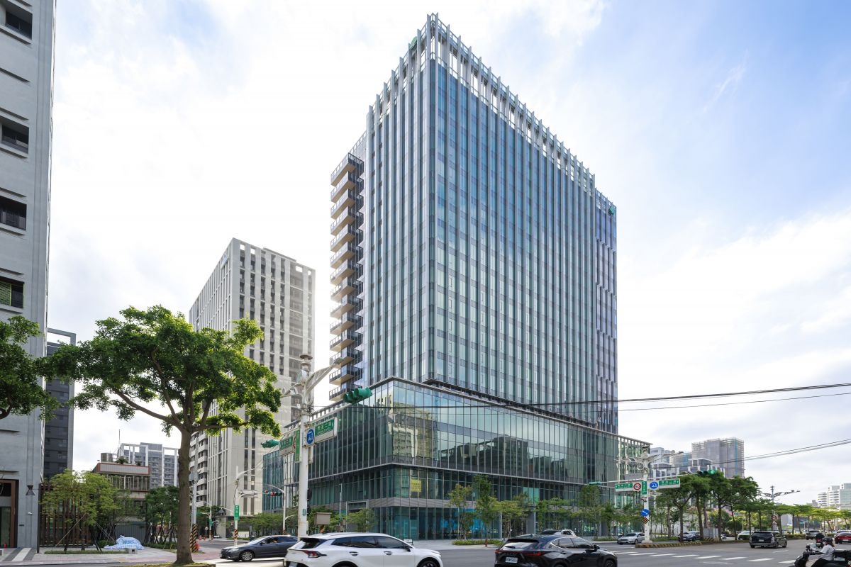 定泰臻翫 國泰置地廣場