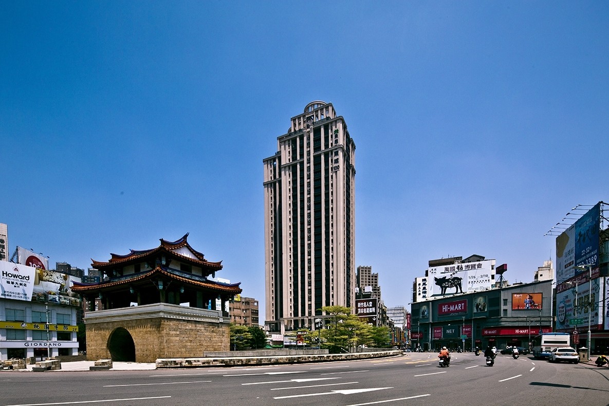 東城100外觀